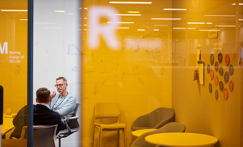 Analyst meets presentations